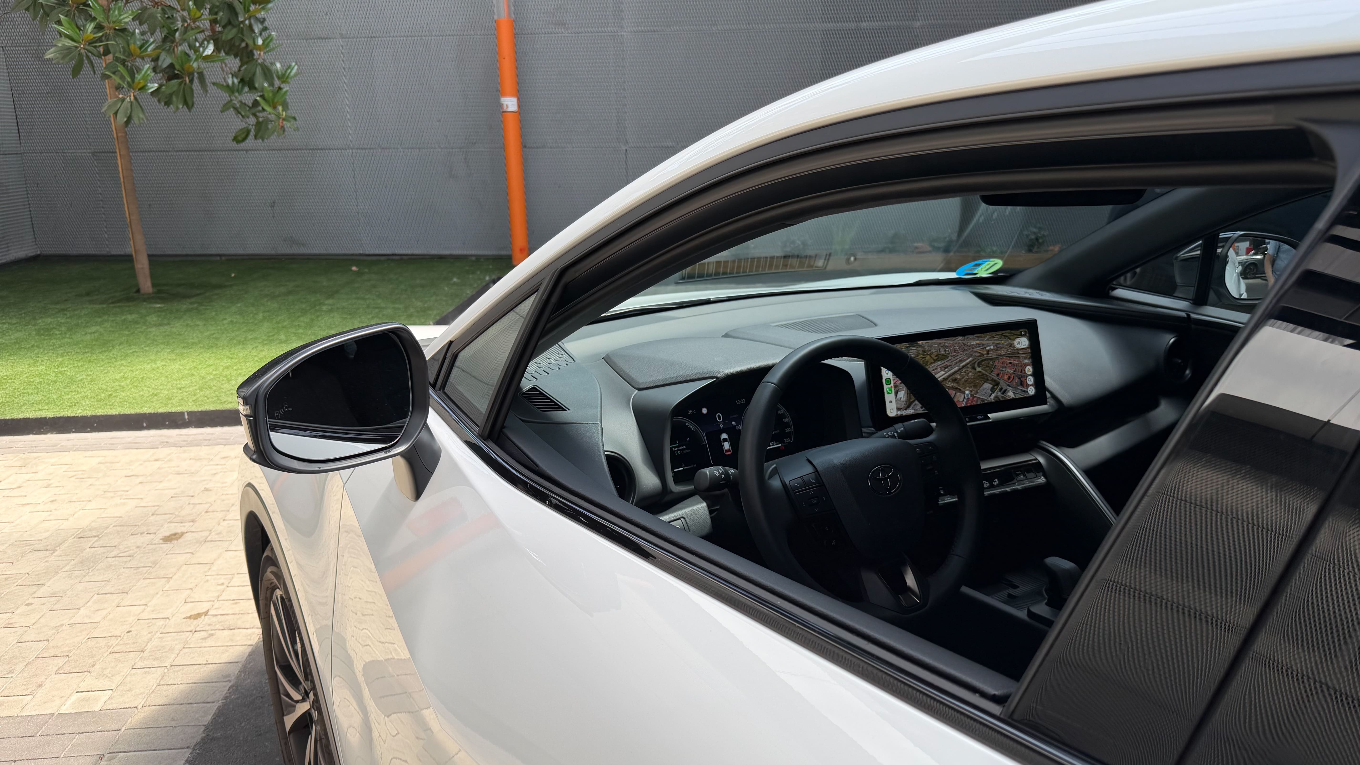 Toyota C-HR · foto 4