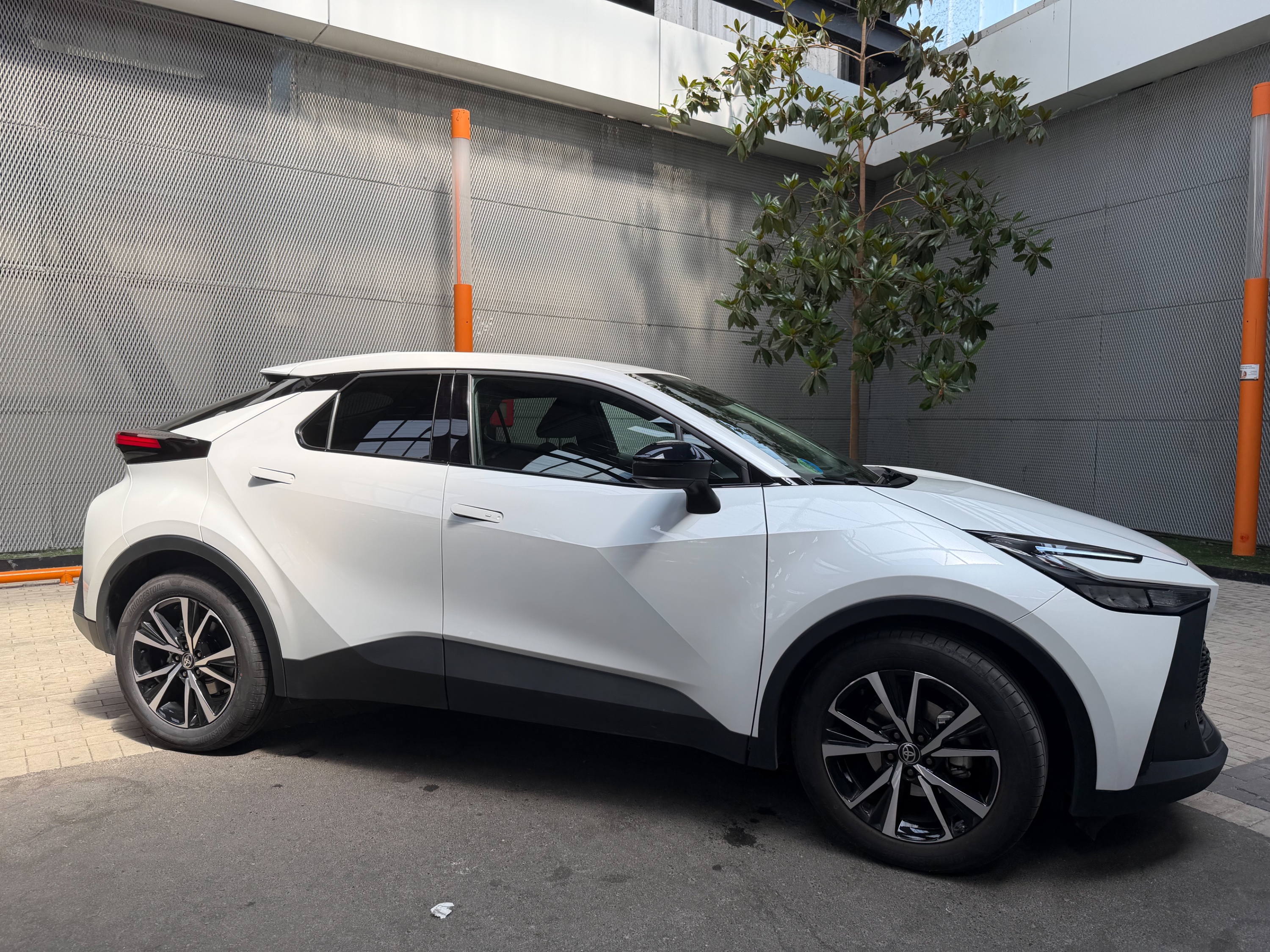 Toyota C-HR · foto 5